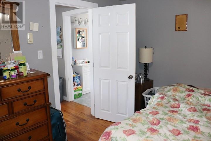 Photo 36