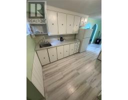 19 Forest Road