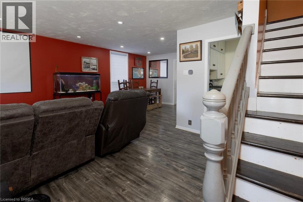 38 Mowat Street, Stratford, Ontario  N5A 2B7 - Photo 5 - 40833086