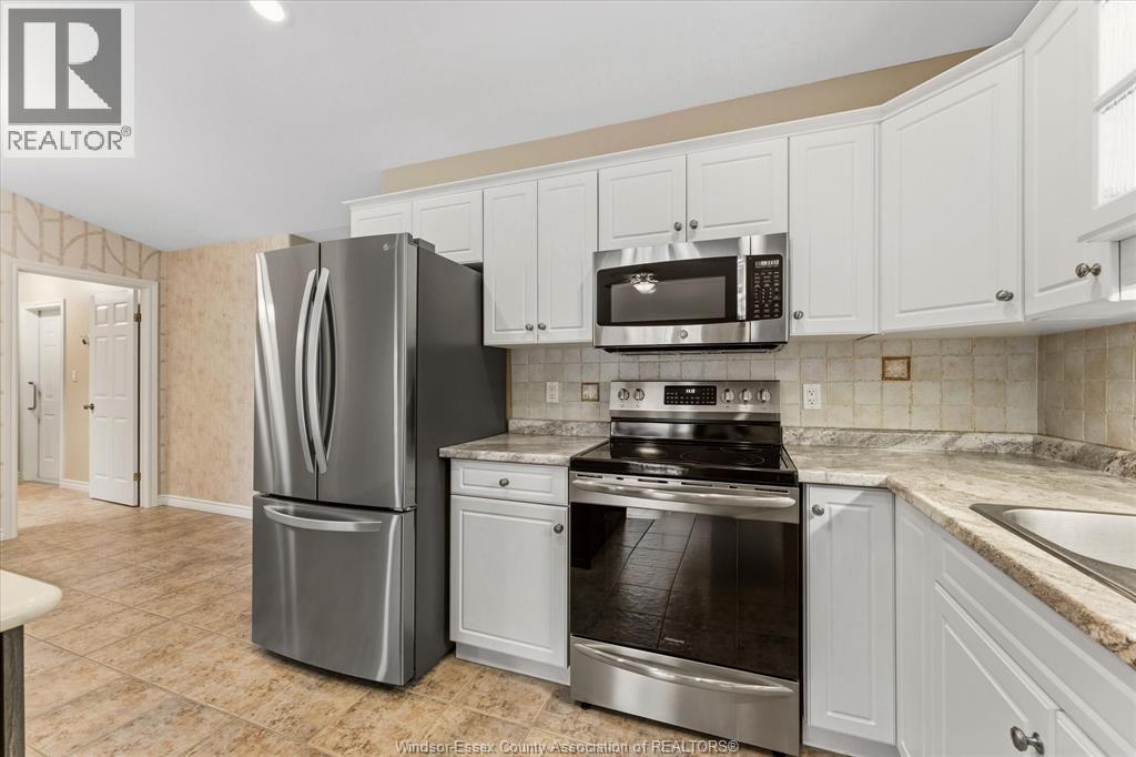 2035 Morningstar Avenue, Windsor, Ontario N8P 1W5 - Photo 6 - 26011909
