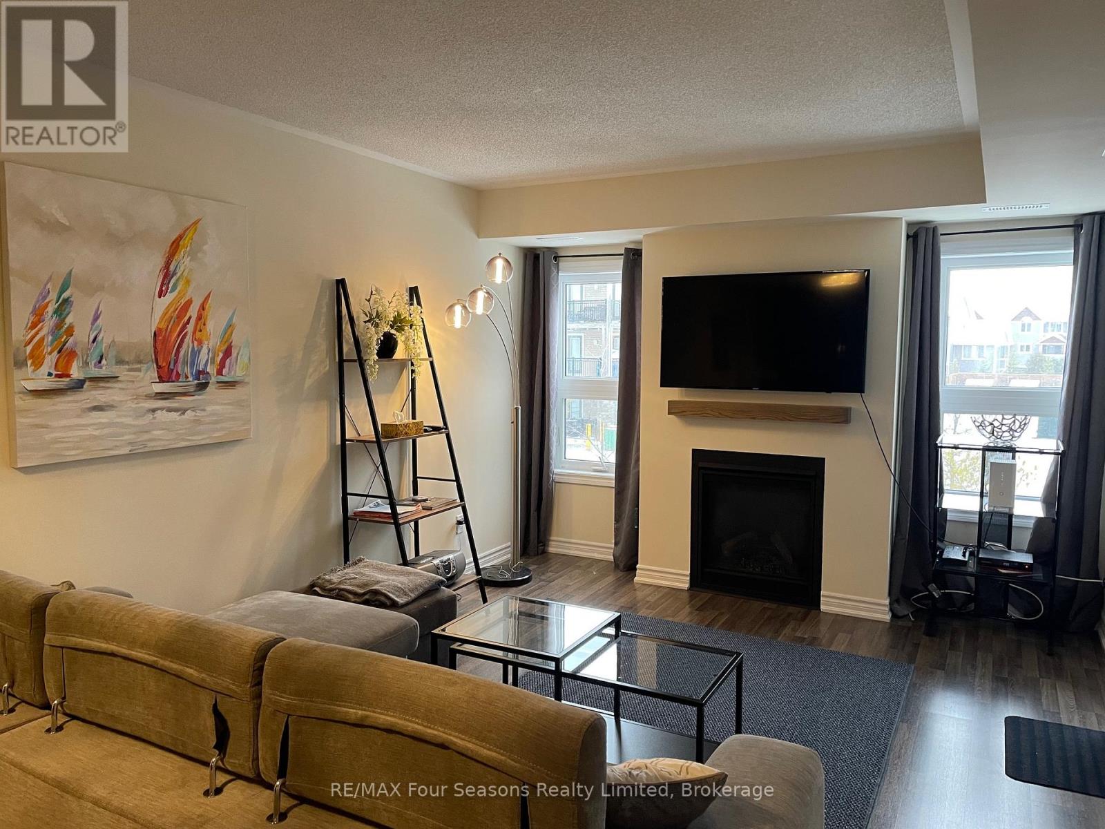 207 - 5 Anchorage Crescent, Collingwood, Ontario  L9Y 0Y6 - Photo 4 - S13168388
