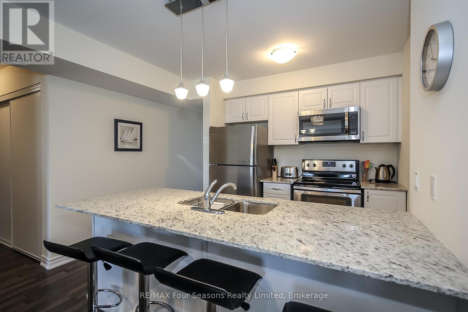 207 - 5 Anchorage Crescent, Collingwood, Ontario  L9Y 0Y6 - Photo 9 - S13168388