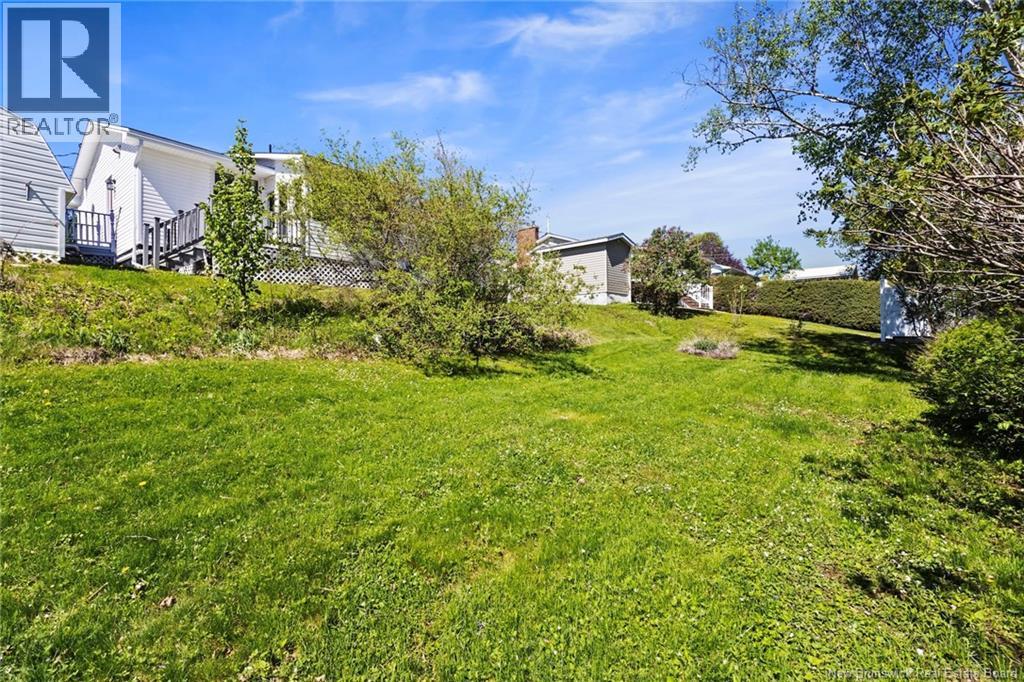 18 Hollybrook Street, Fredericton, New Brunswick  E3A 4N7 - Photo 41 - NB140069
