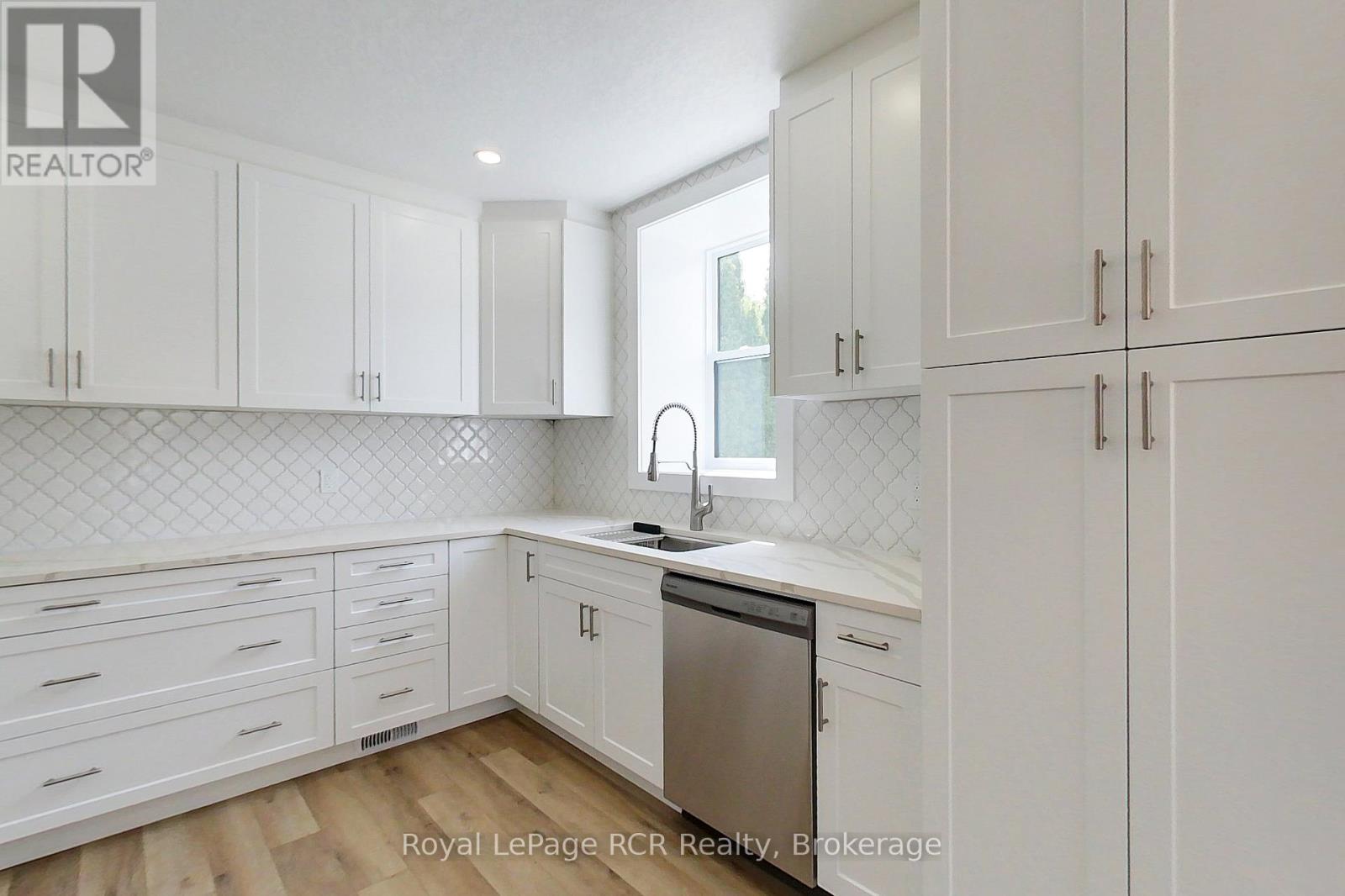 563 7th Avenue, Hanover, Ontario  N4N 2J8 - Photo 12 - X13168418