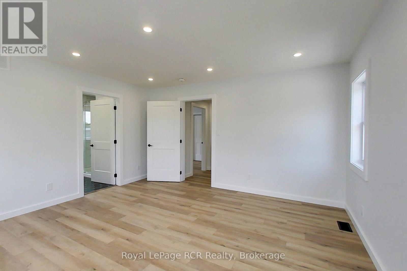 563 7th Avenue, Hanover, Ontario  N4N 2J8 - Photo 28 - X13168418