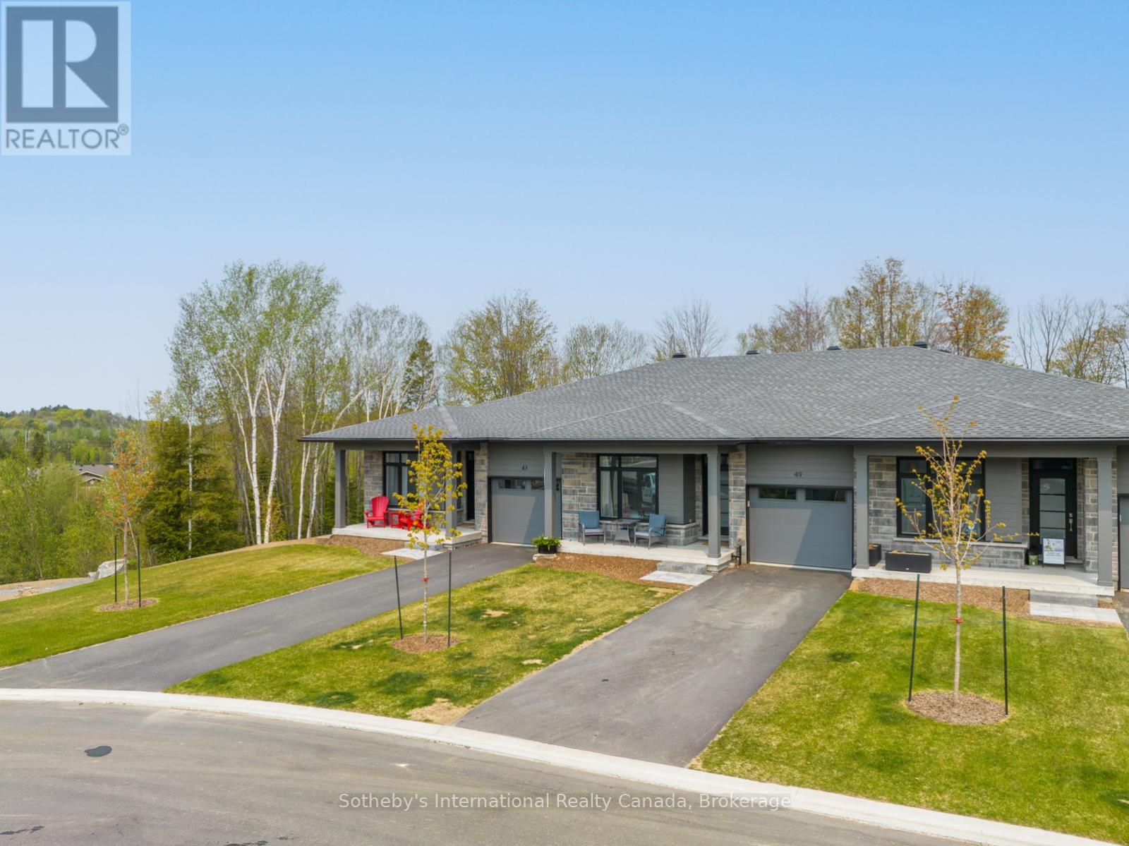 49 Jack Street, Huntsville (Chaffey), Ontario  P1H 1M3 - Photo 3 - X13168440