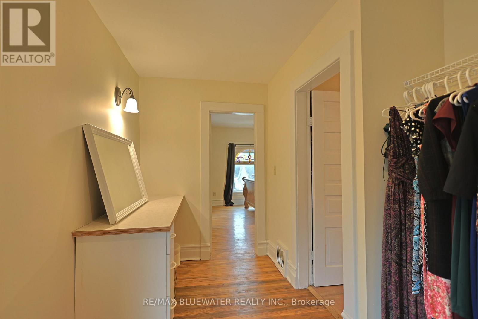 181 Parkhill Main Street, North Middlesex, Ontario  N0M 2K0 - Photo 33 - X13168400