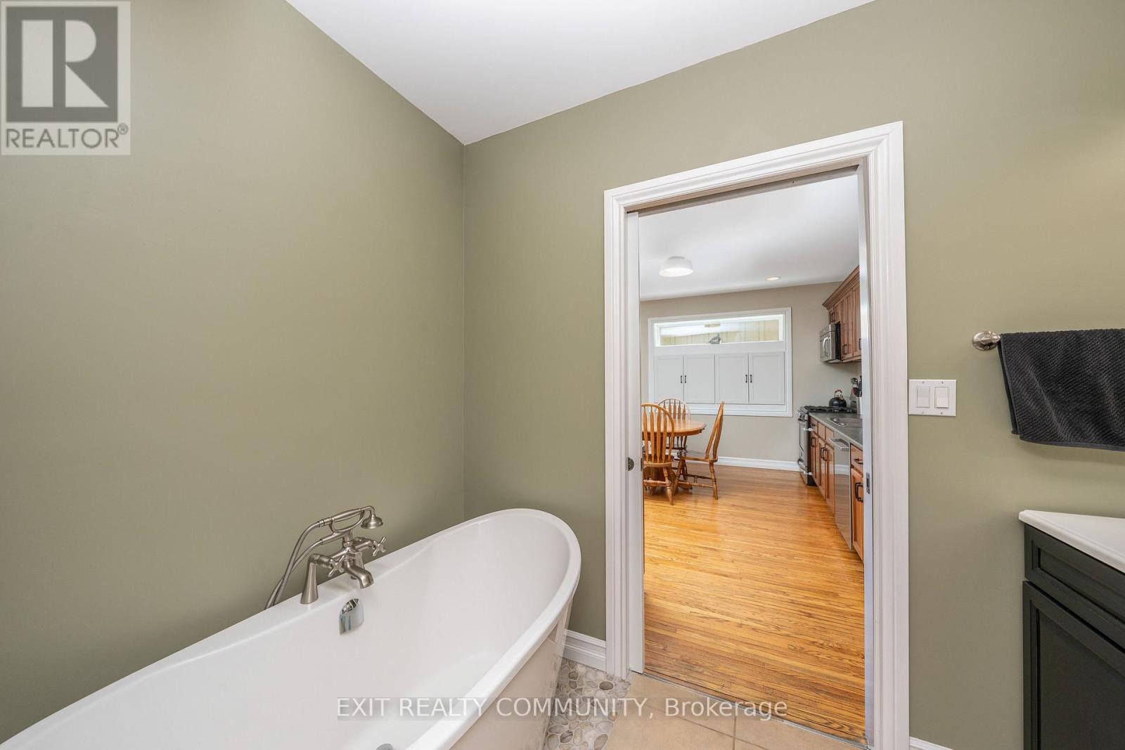 3230 Church Street, Brooke-Alvinston, Ontario  N0N 1A0 - Photo 14 - X13168496