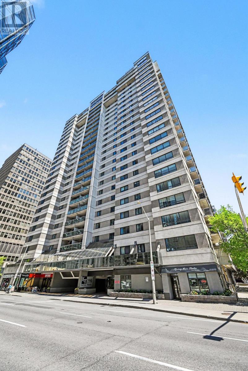 404 - 199 Kent Street, Ottawa, Ontario K2P 2K8 - Photo 2 - X13168404