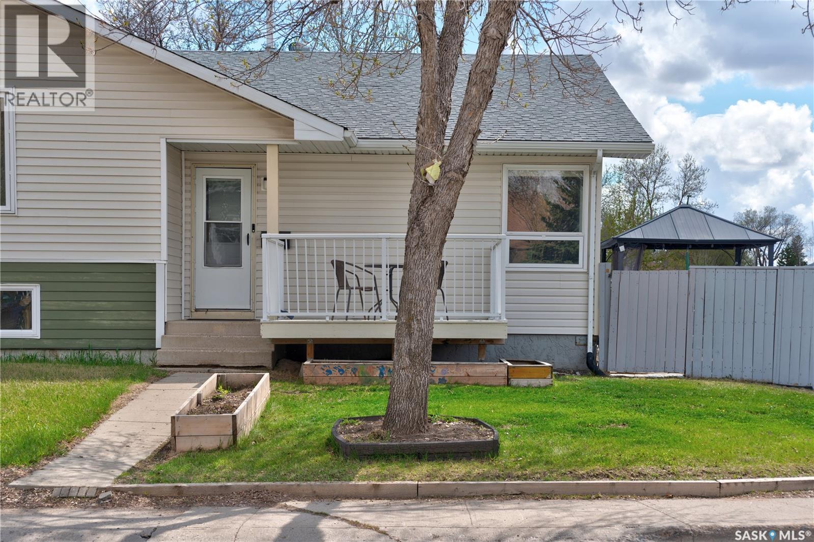 3 HUNT CRESCENT, Regina, Saskatchewan