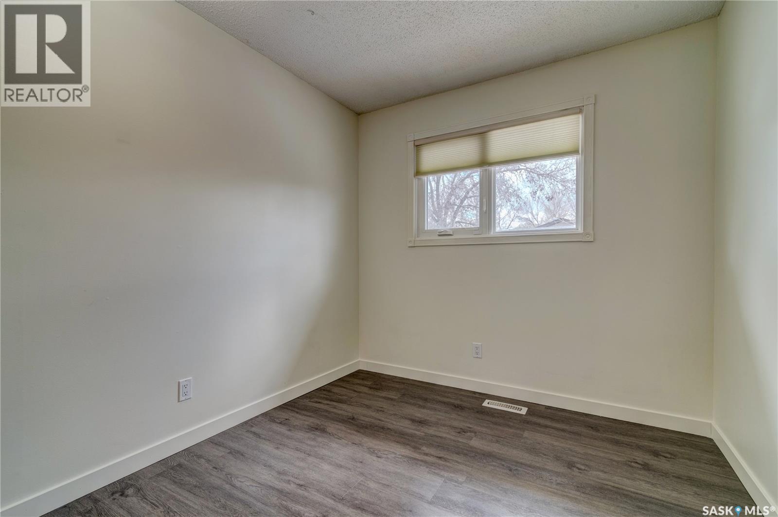3 Hunt Crescent, Regina, Saskatchewan  S4N 5K7 - Photo 17 - SK036950