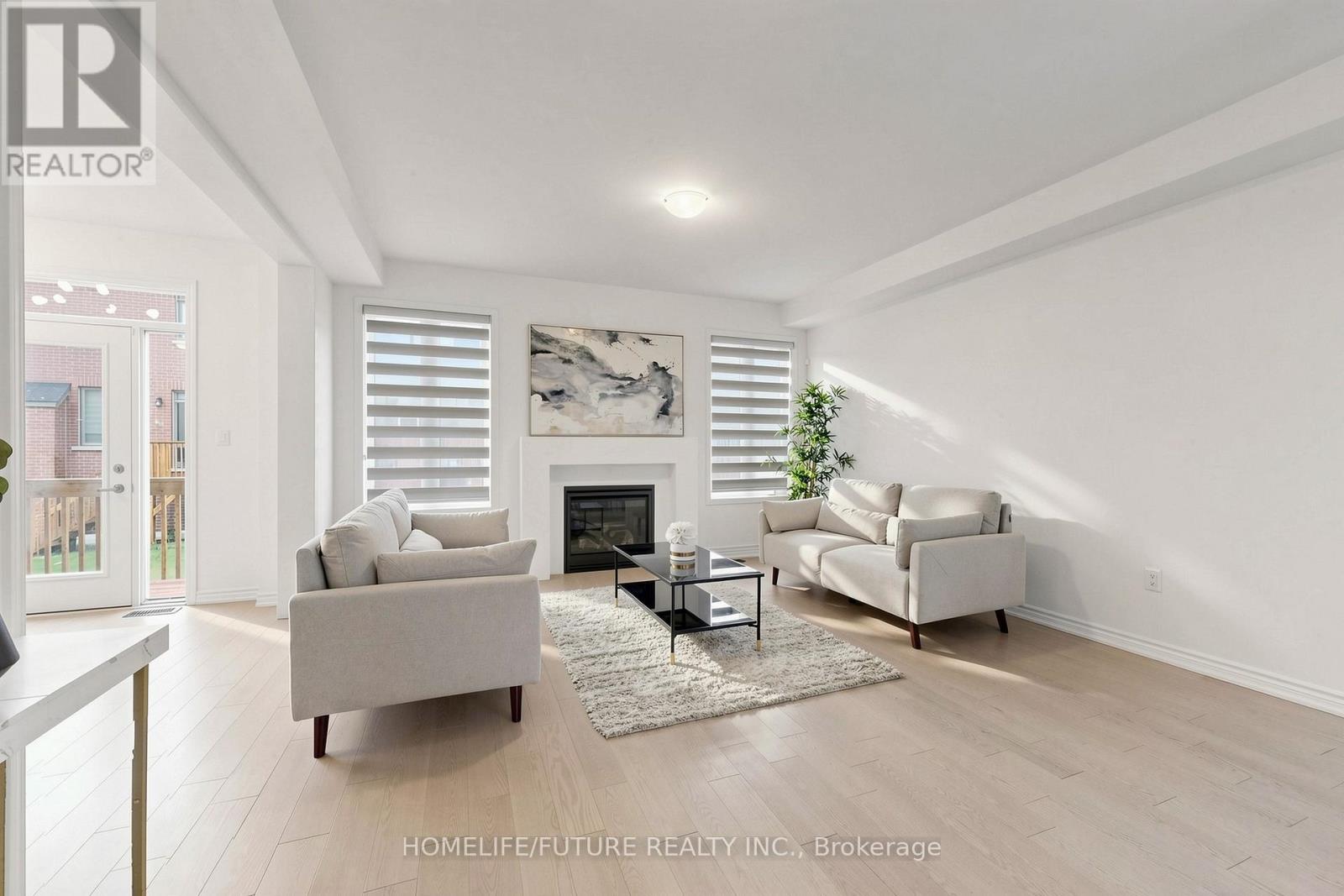 1406 Swallowtail Lane, Pickering, Ontario  L1X 0N8 - Photo 4 - E13165908