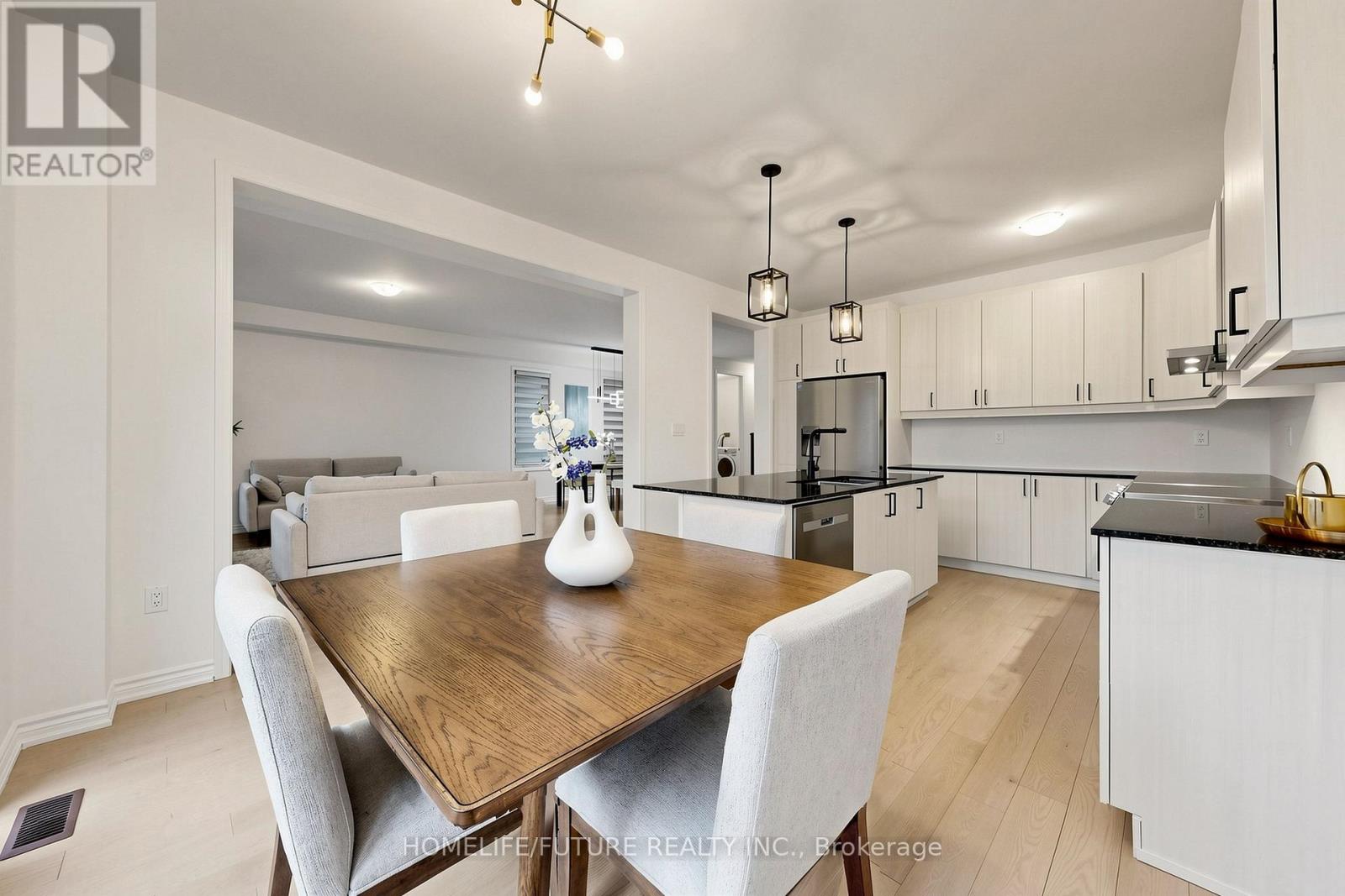 1406 Swallowtail Lane, Pickering, Ontario  L1X 0N8 - Photo 19 - E13165908