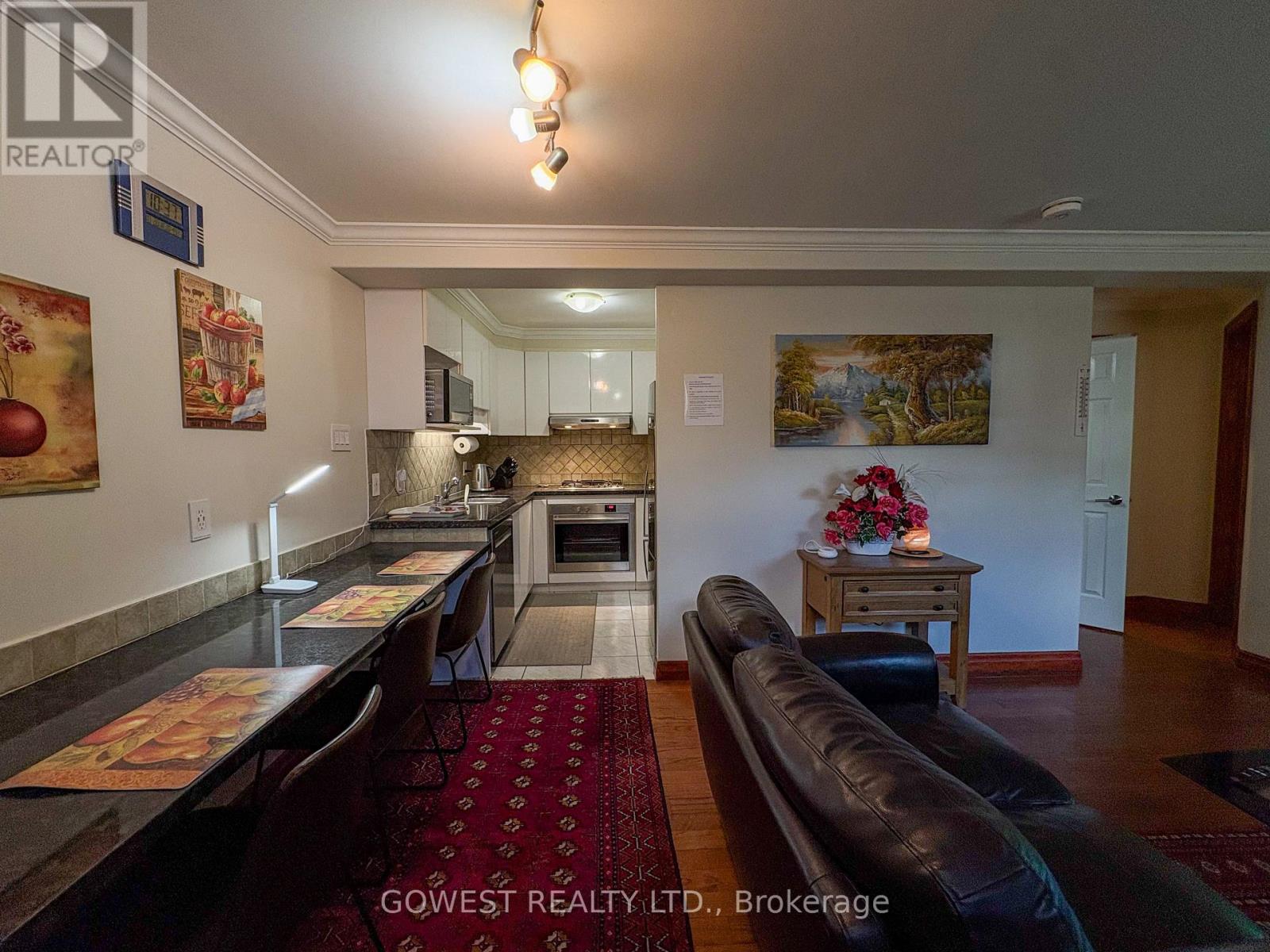 4 - 20 GLEN GORDON ROAD, Toronto, Ontario