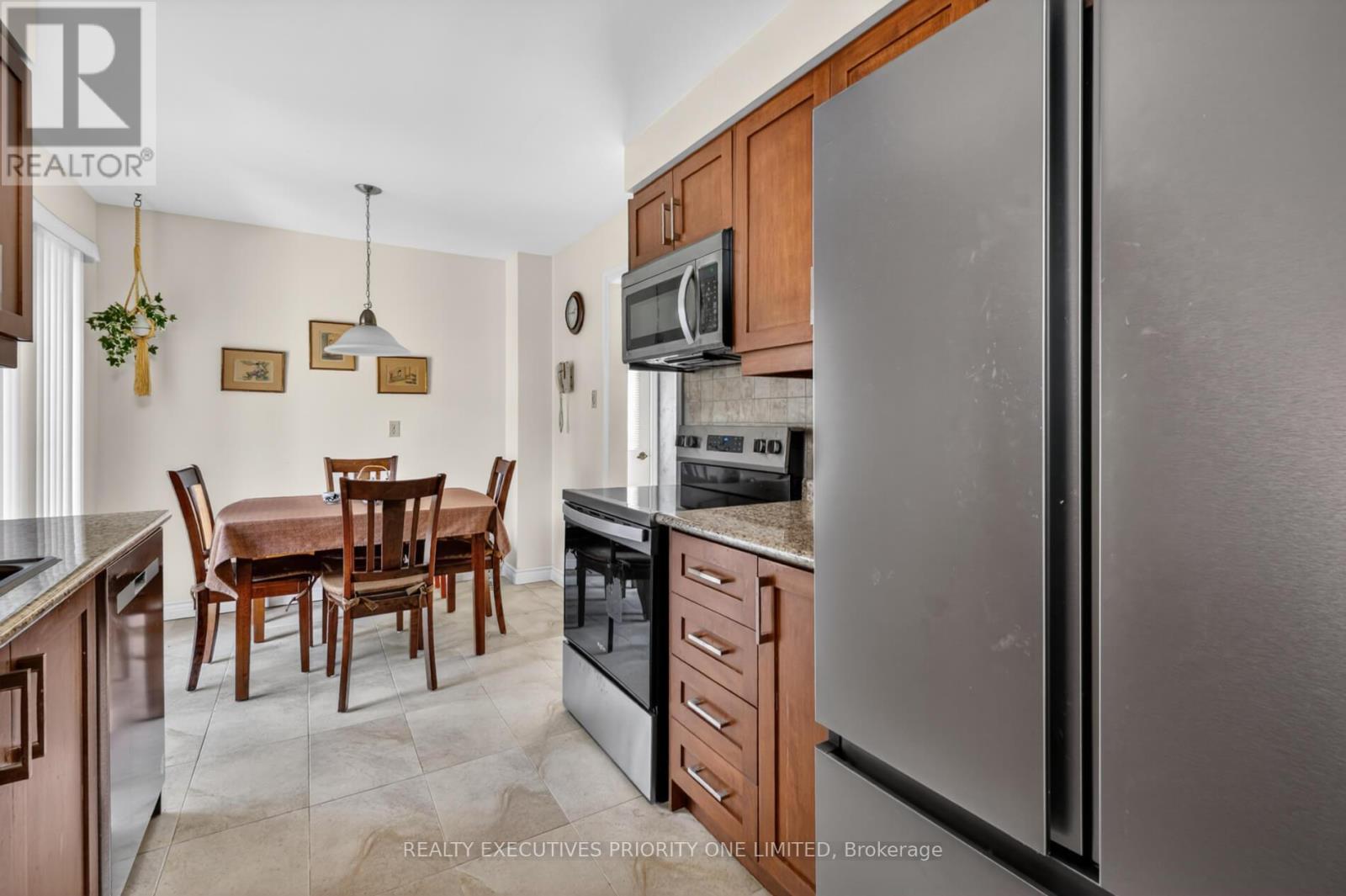 346 Darlington Crescent, Newmarket, Ontario  L3Y 6N4 - Photo 12 - N13168454
