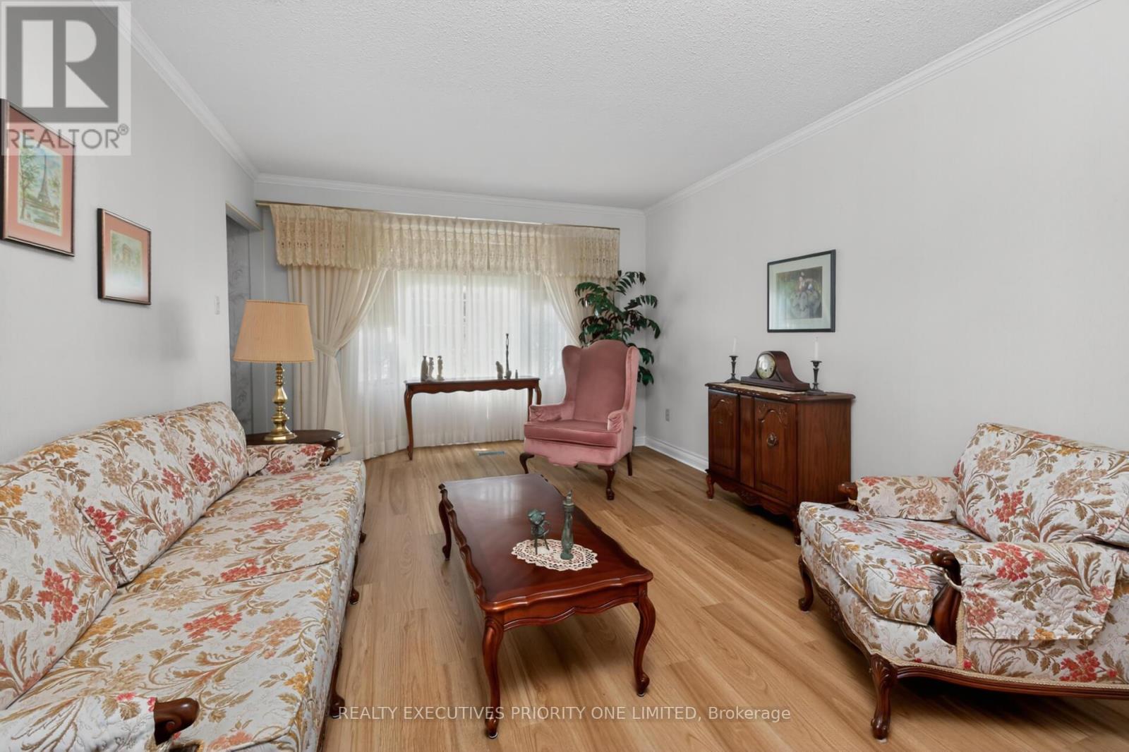 346 Darlington Crescent, Newmarket, Ontario  L3Y 6N4 - Photo 7 - N13168454