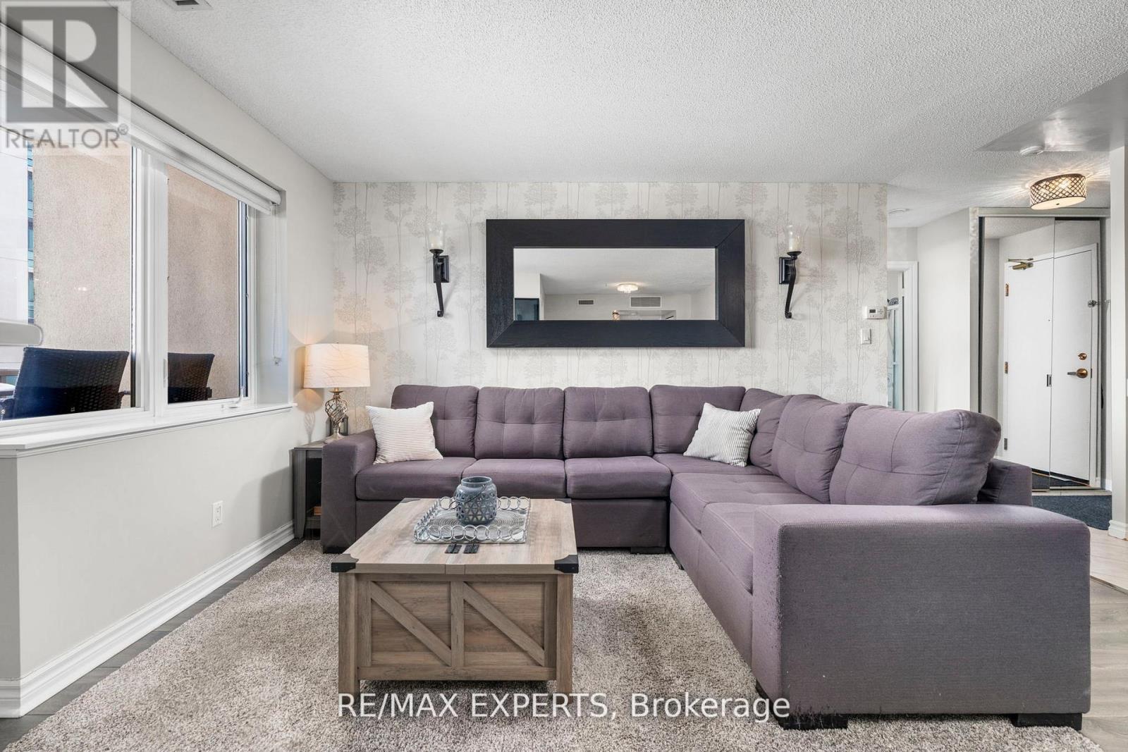 406 - 10 Dayspring Circle, Brampton, Ontario  L6P 1B9 - Photo 9 - W13053040