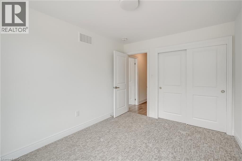 2273 Turnberry Road Unit# 31, Burlington, Ontario  L7M 2B2 - Photo 16 - 40832714