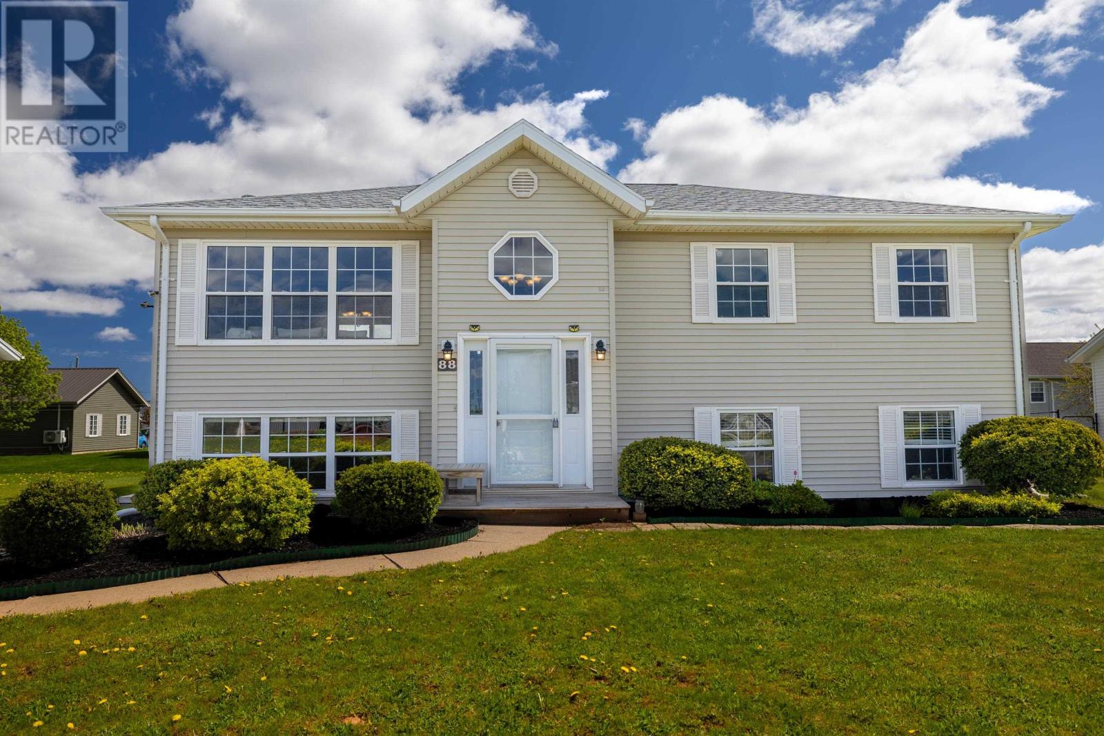 88 Kenwood Circle, Charlottetown, Prince Edward Island  C1E 1Z8 - Photo 3 - 202611979