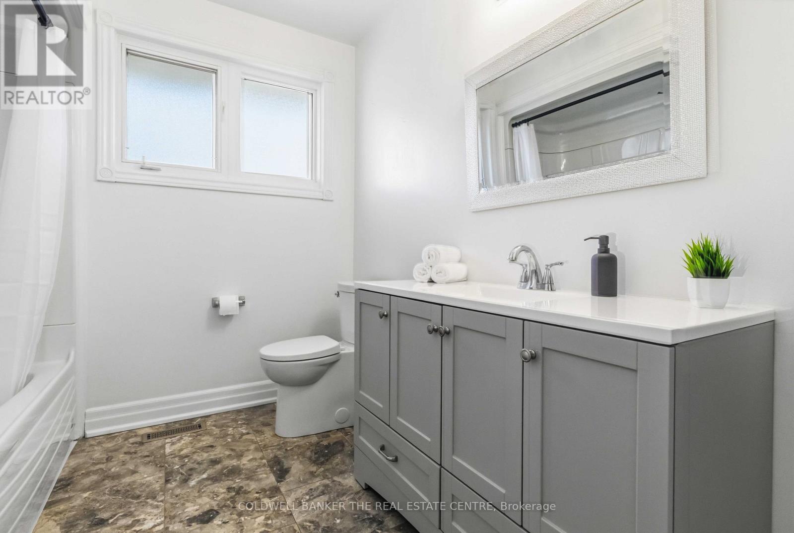 42 Neilor Crescent, Toronto, Ontario  M9C 1K6 - Photo 28 - W13168428