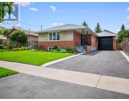 148 WINCOTT DRIVE, Toronto, Ontario