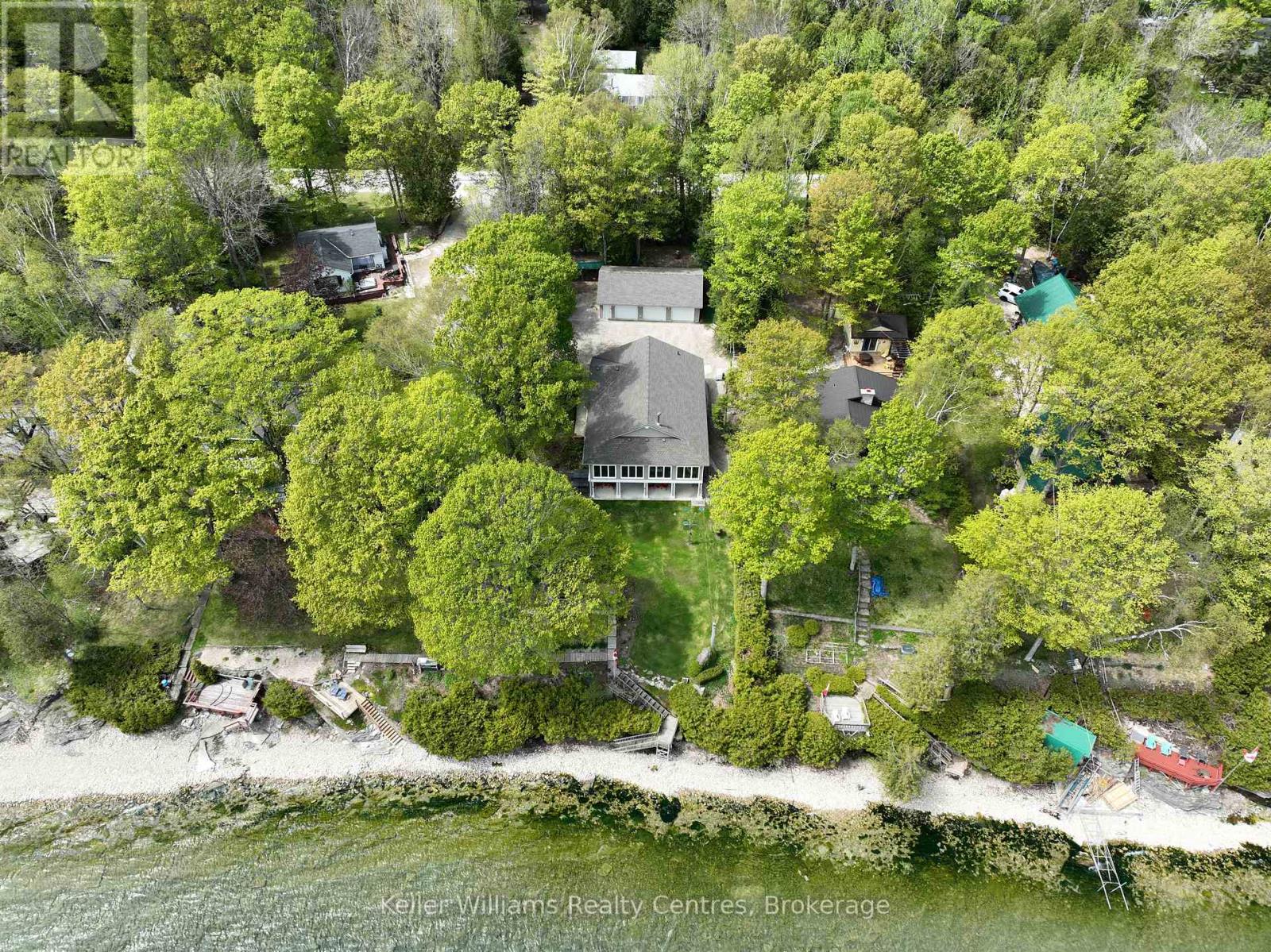 2 2nd Avenue, South Bruce Peninsula, Ontario  N0H 2T0 - Photo 6 - X12981398