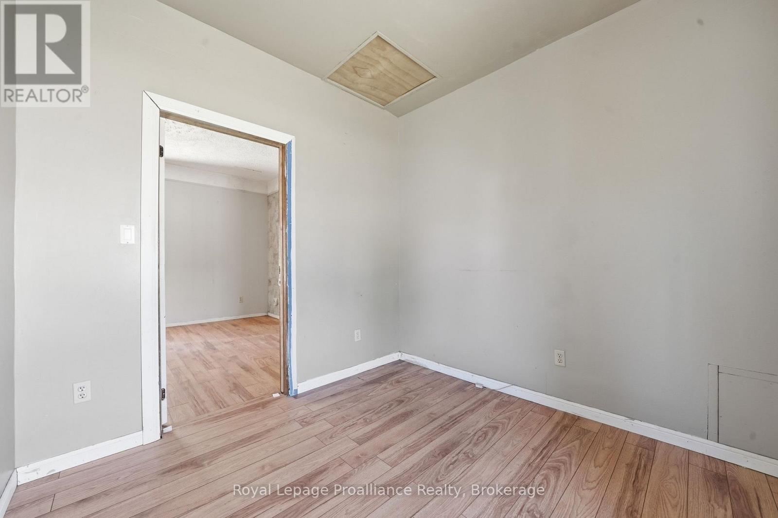252 Sidney Street, Quinte West, Ontario  K8V 2T4 - Photo 21 - X13163652