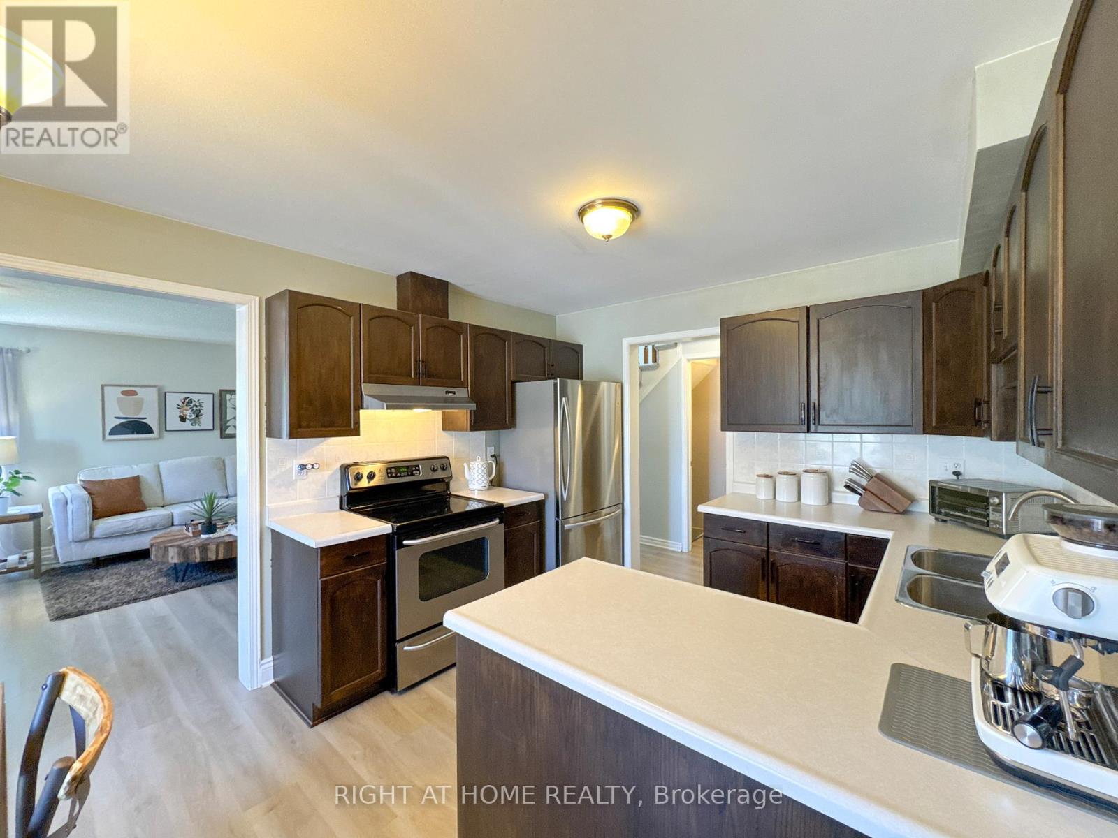 105 Summers Drive, Thorold, Ontario  L2V 5A1 - Photo 12 - X13168434