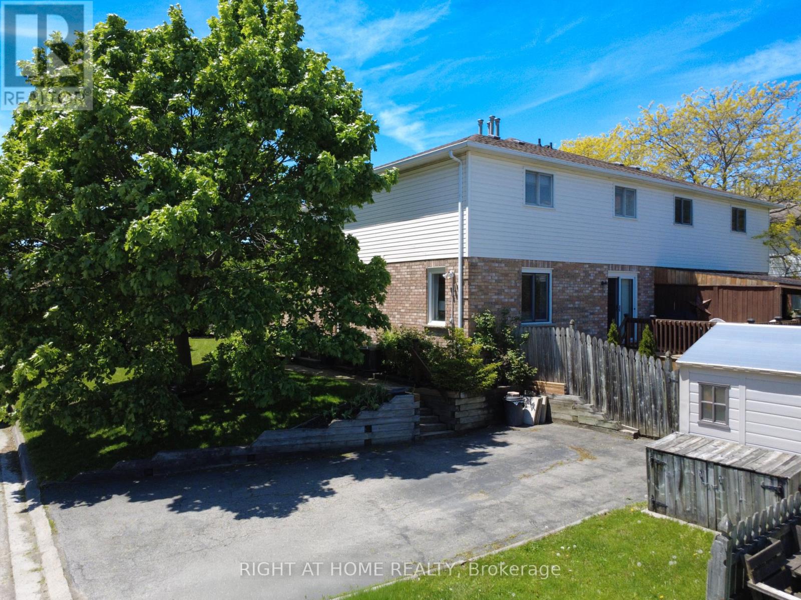 105 Summers Drive, Thorold, Ontario  L2V 5A1 - Photo 3 - X13168434