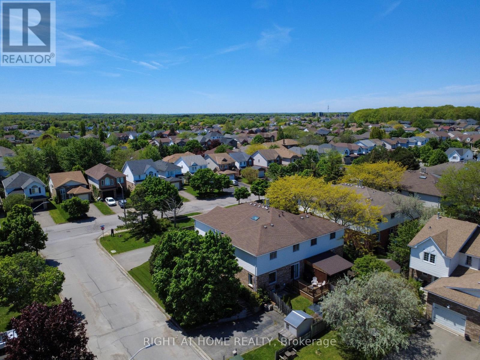 105 Summers Drive, Thorold, Ontario  L2V 5A1 - Photo 4 - X13168434