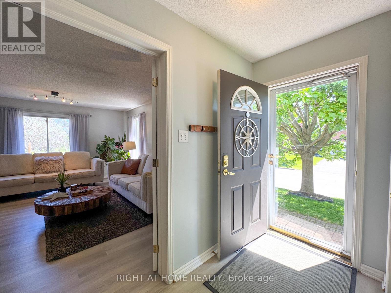 105 Summers Drive, Thorold, Ontario  L2V 5A1 - Photo 6 - X13168434