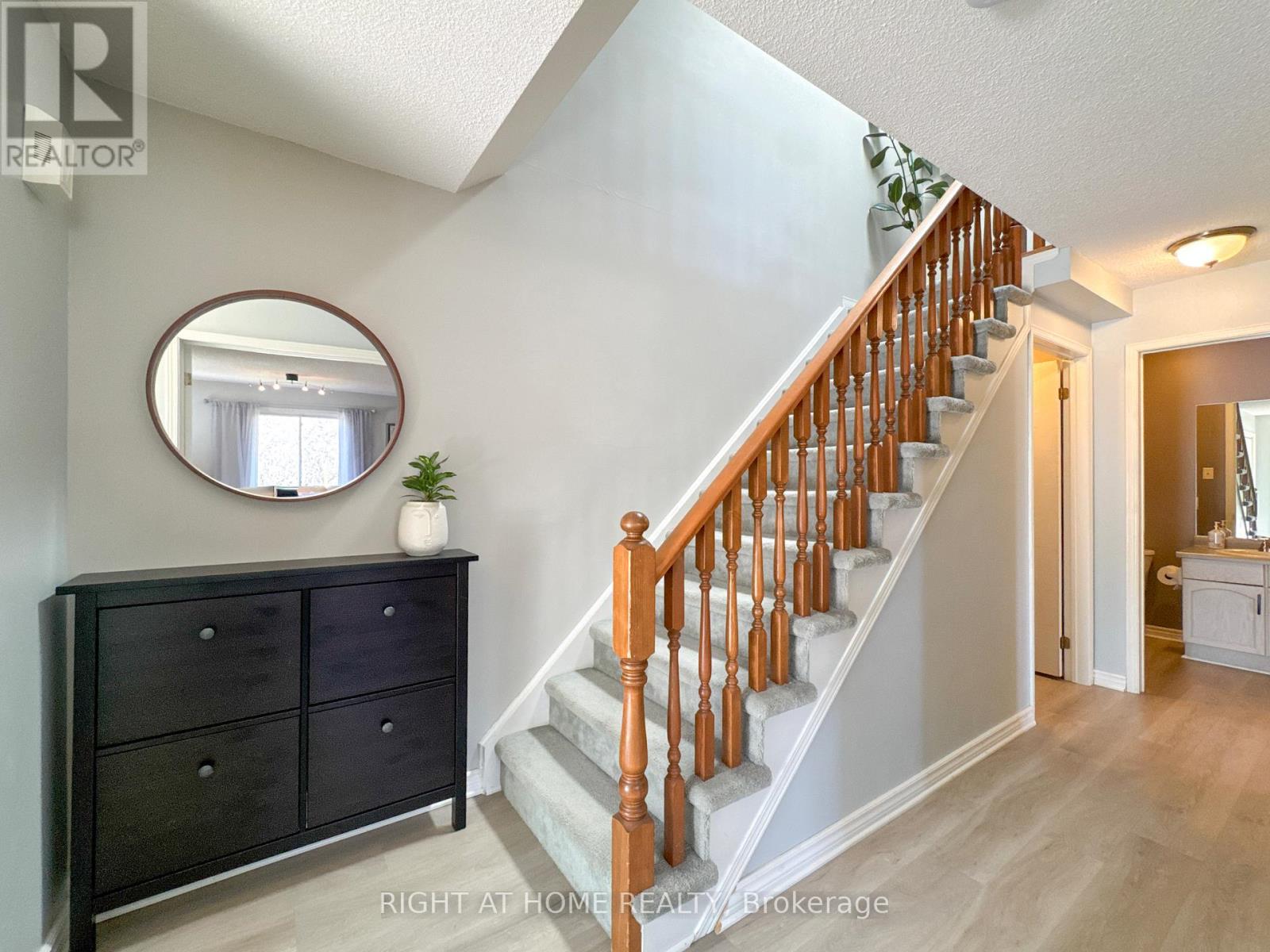 105 Summers Drive, Thorold, Ontario  L2V 5A1 - Photo 7 - X13168434