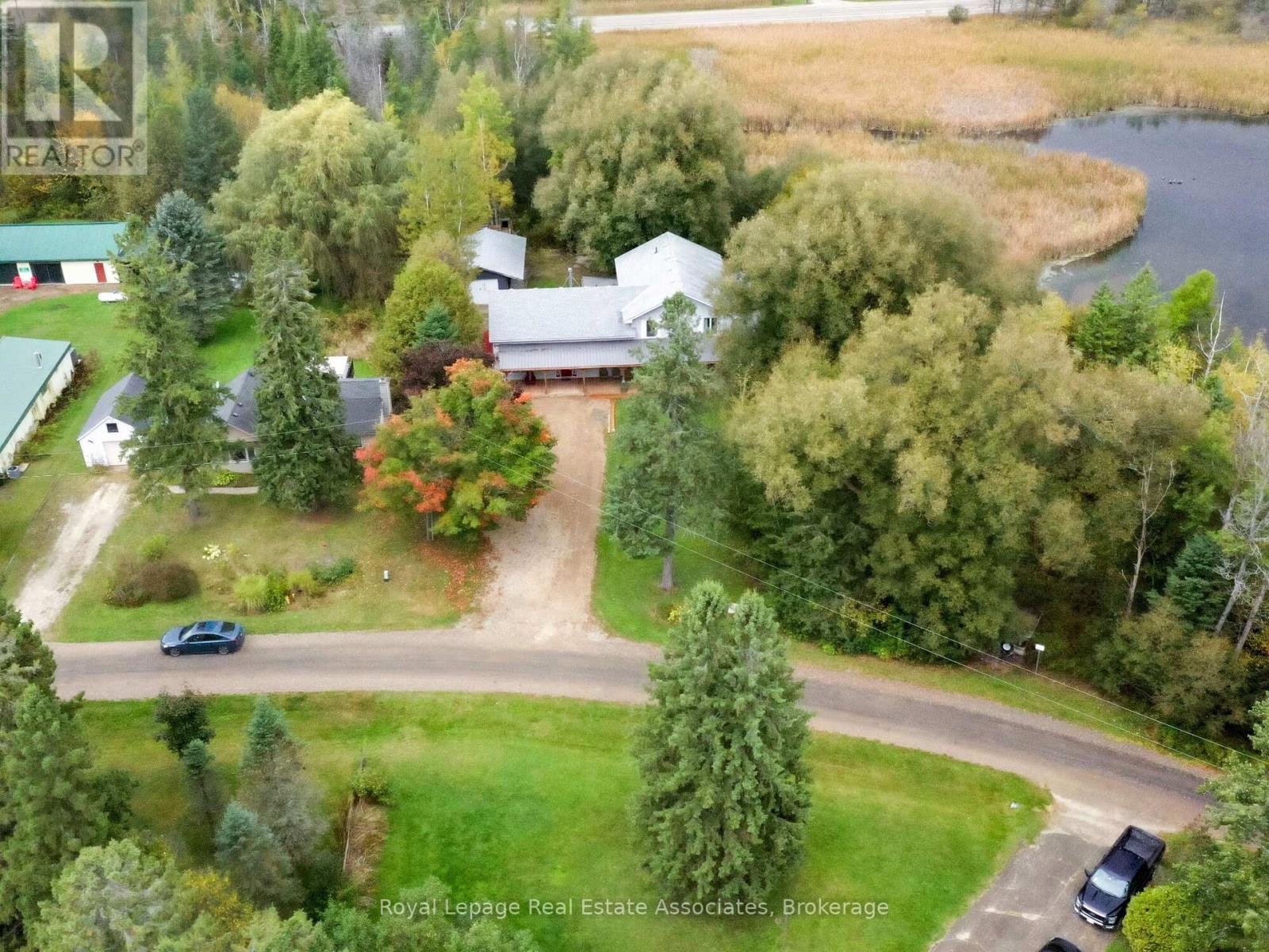 8 Scott Crescent, Erin, Ontario  N0B 1Z0 - Photo 2 - X13168486