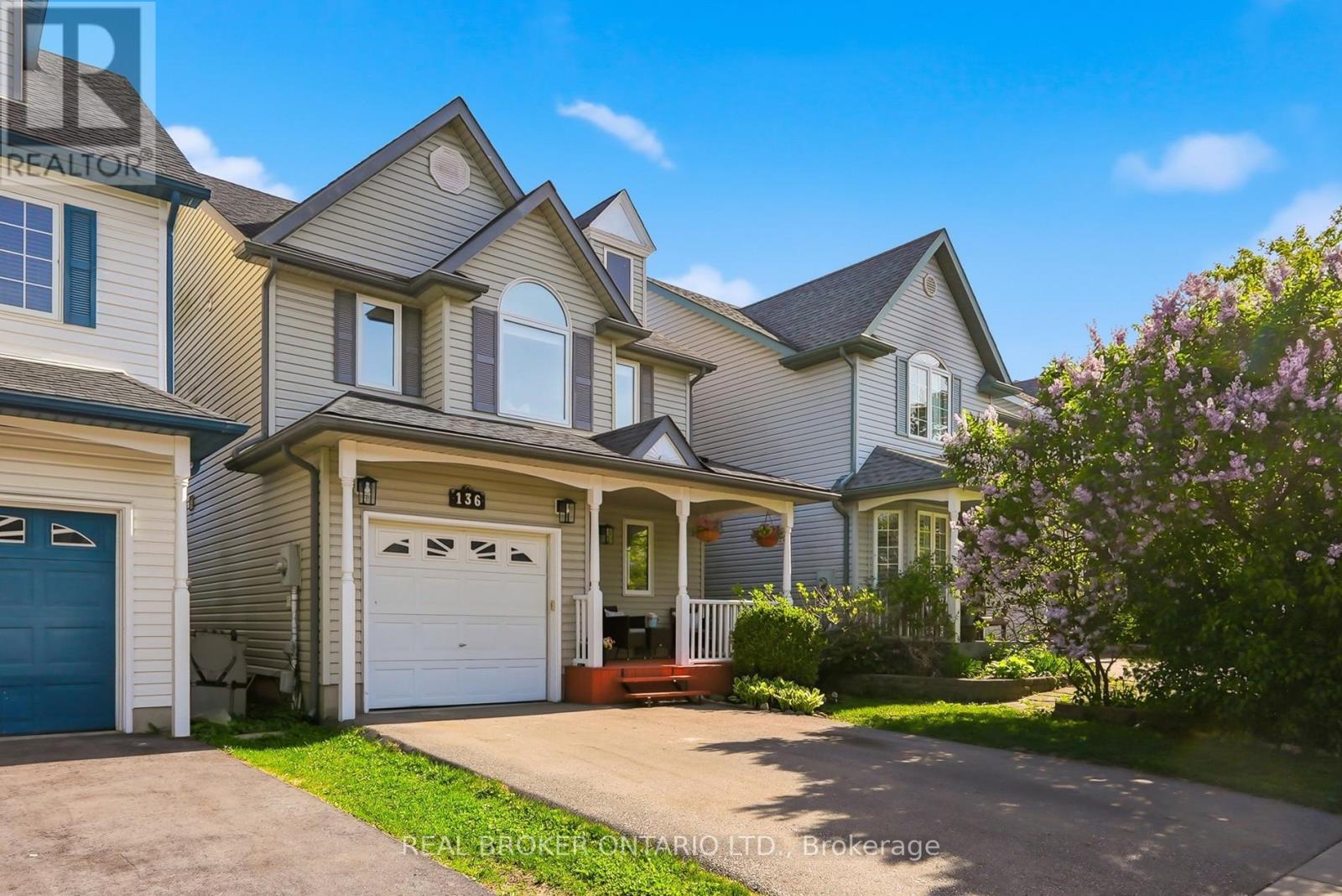 136 Marcy Crescent, Cambridge, Ontario  N3C 4H6 - Photo 2 - X13168488