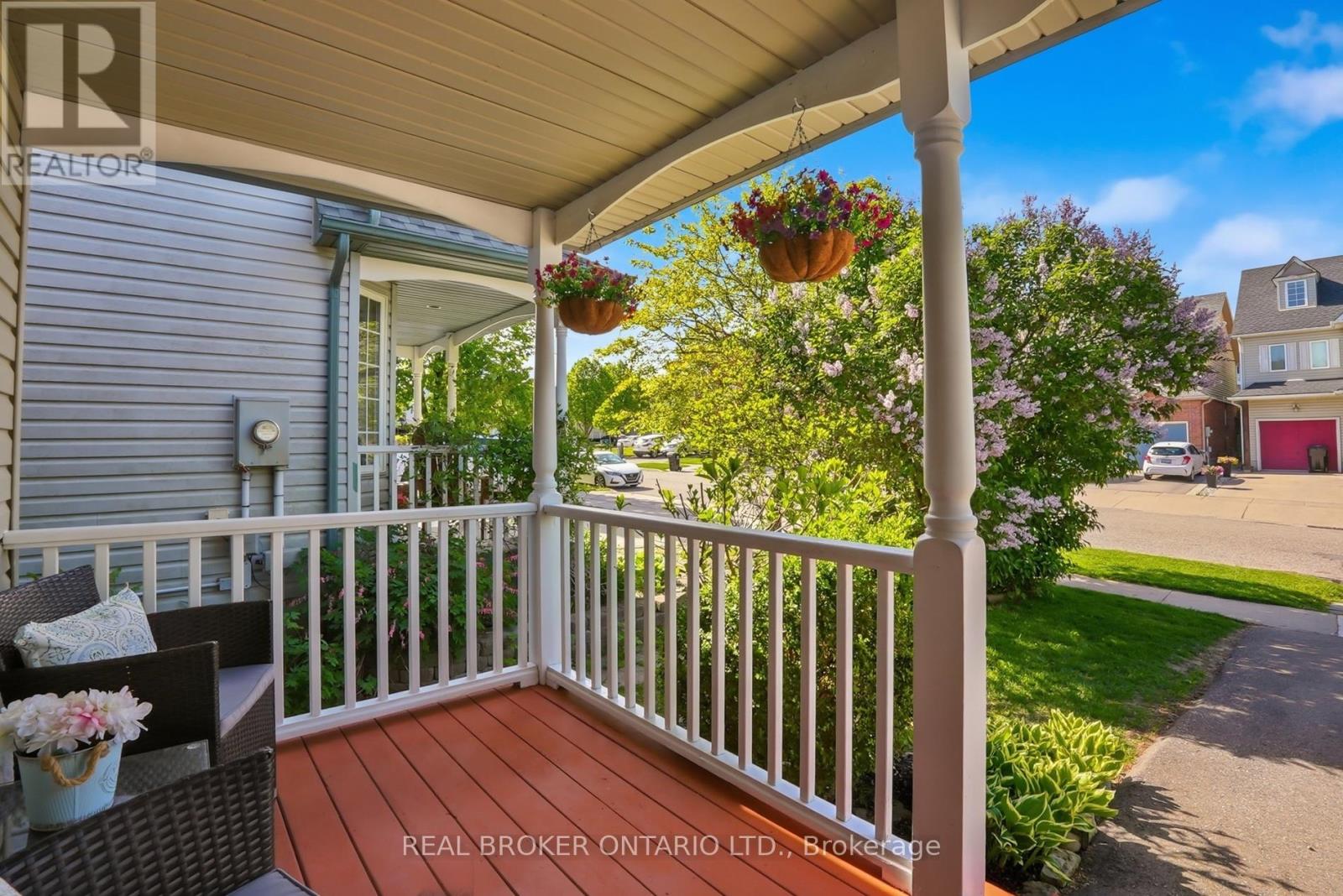 136 Marcy Crescent, Cambridge, Ontario  N3C 4H6 - Photo 4 - X13168488