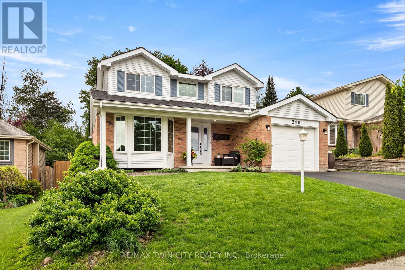 240 GRAND RIVER BOULEVARD, Kitchener, Ontario
