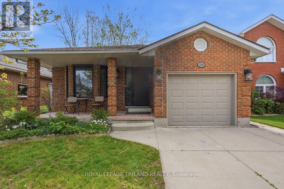 1098 Lawson Road, London North, Ontario  N6G 2X9 - Photo 2 - X13168548
