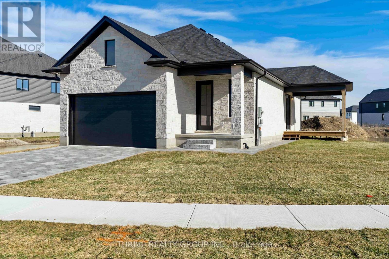 3897 Big Leaf Trail, London South, Ontario  N6P 0J9 - Photo 1 - X13168612