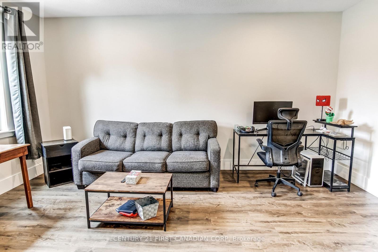 20 Renny Crescent, London South, Ontario  N6E 2C5 - Photo 4 - X13168640