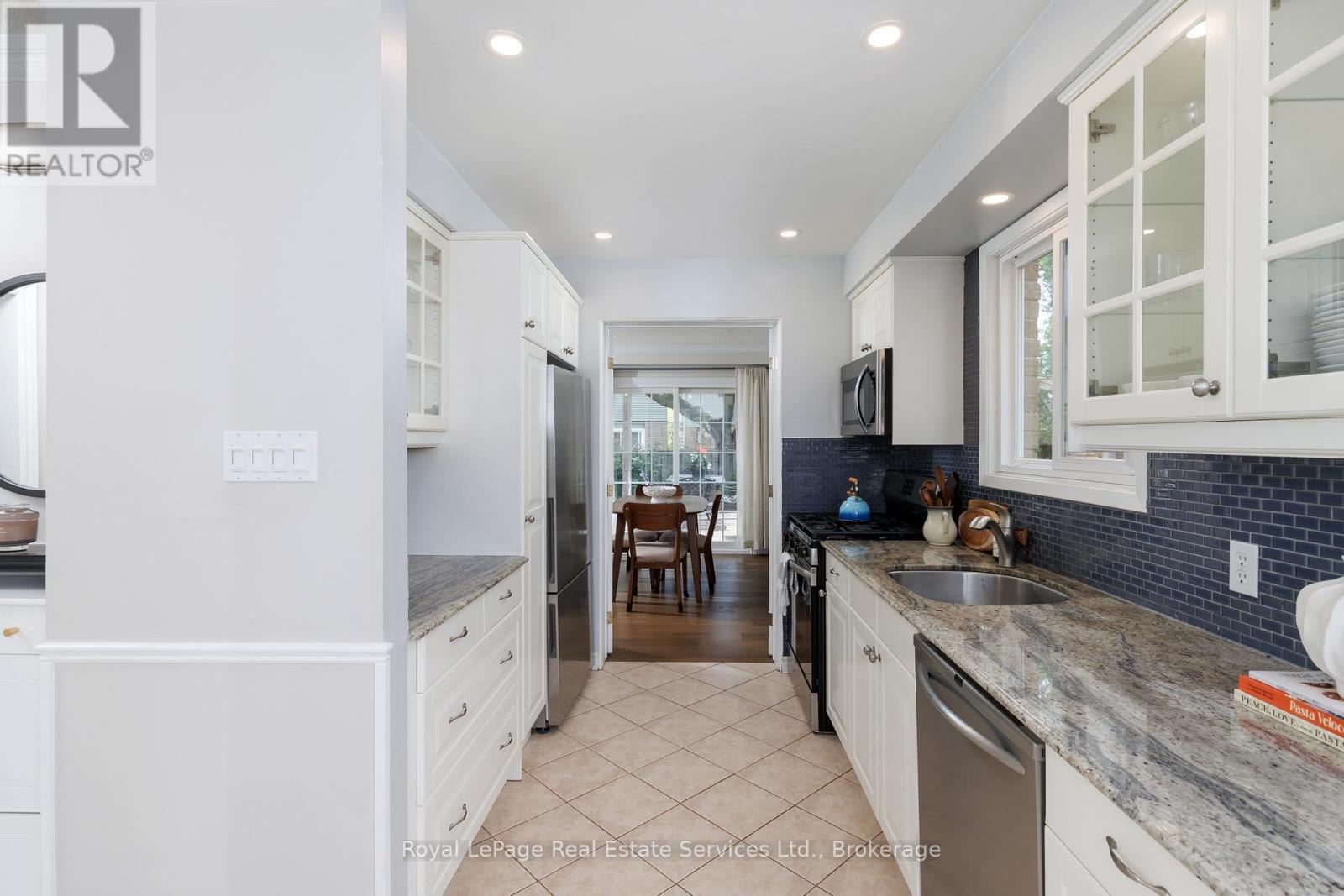 117 Chalmers Street, Oakville, Ontario L6L 5P2 - Photo 11 - W13168514