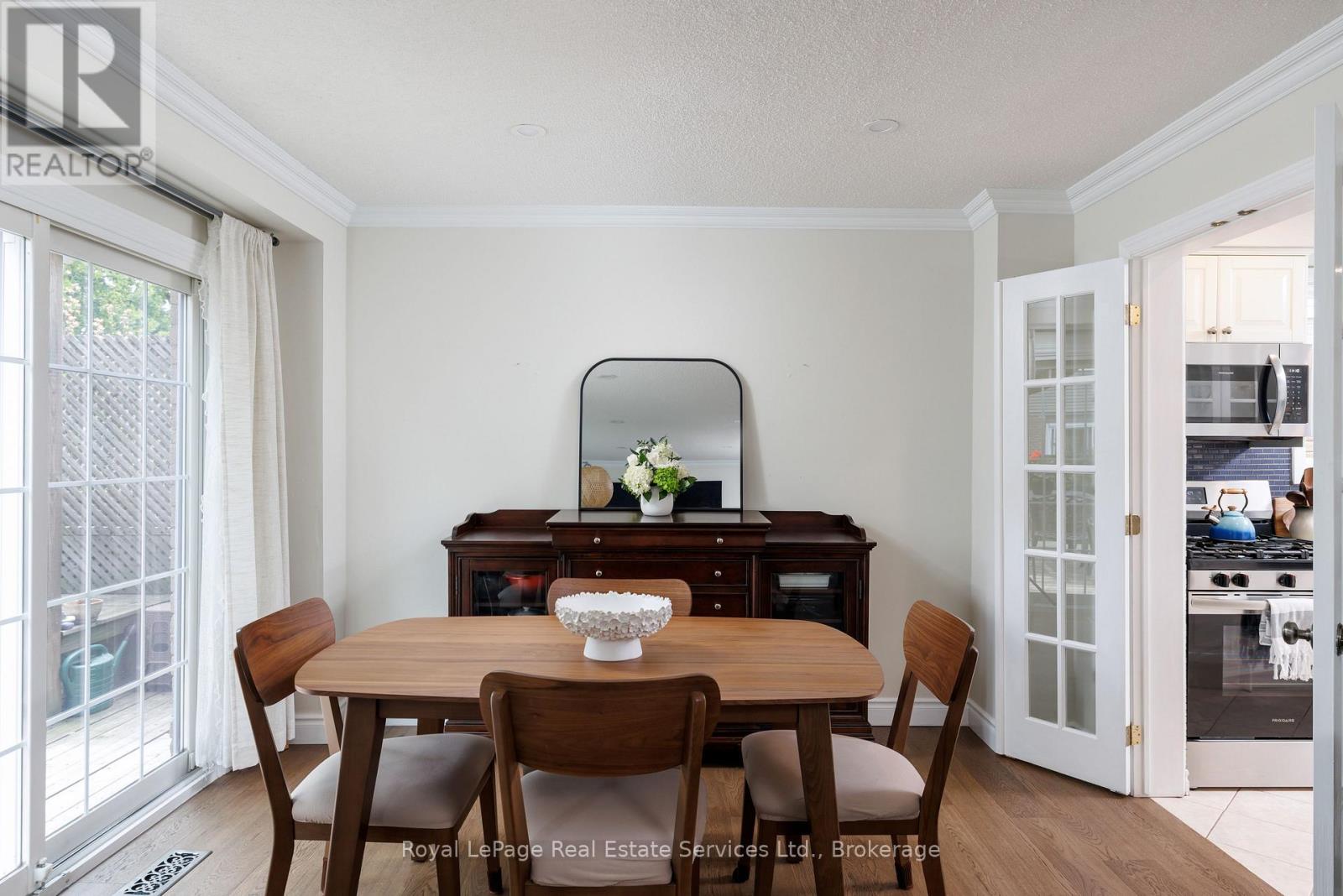 117 Chalmers Street, Oakville, Ontario L6L 5P2 - Photo 14 - W13168514