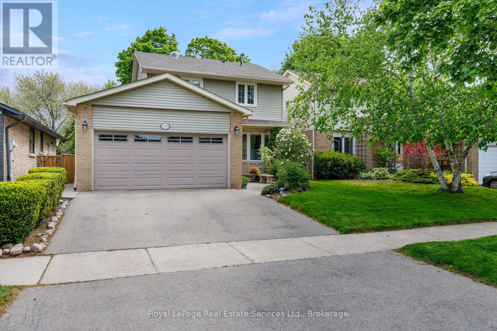 117 Chalmers Street, Oakville, Ontario L6L 5P2 - Photo 2 - W13168514