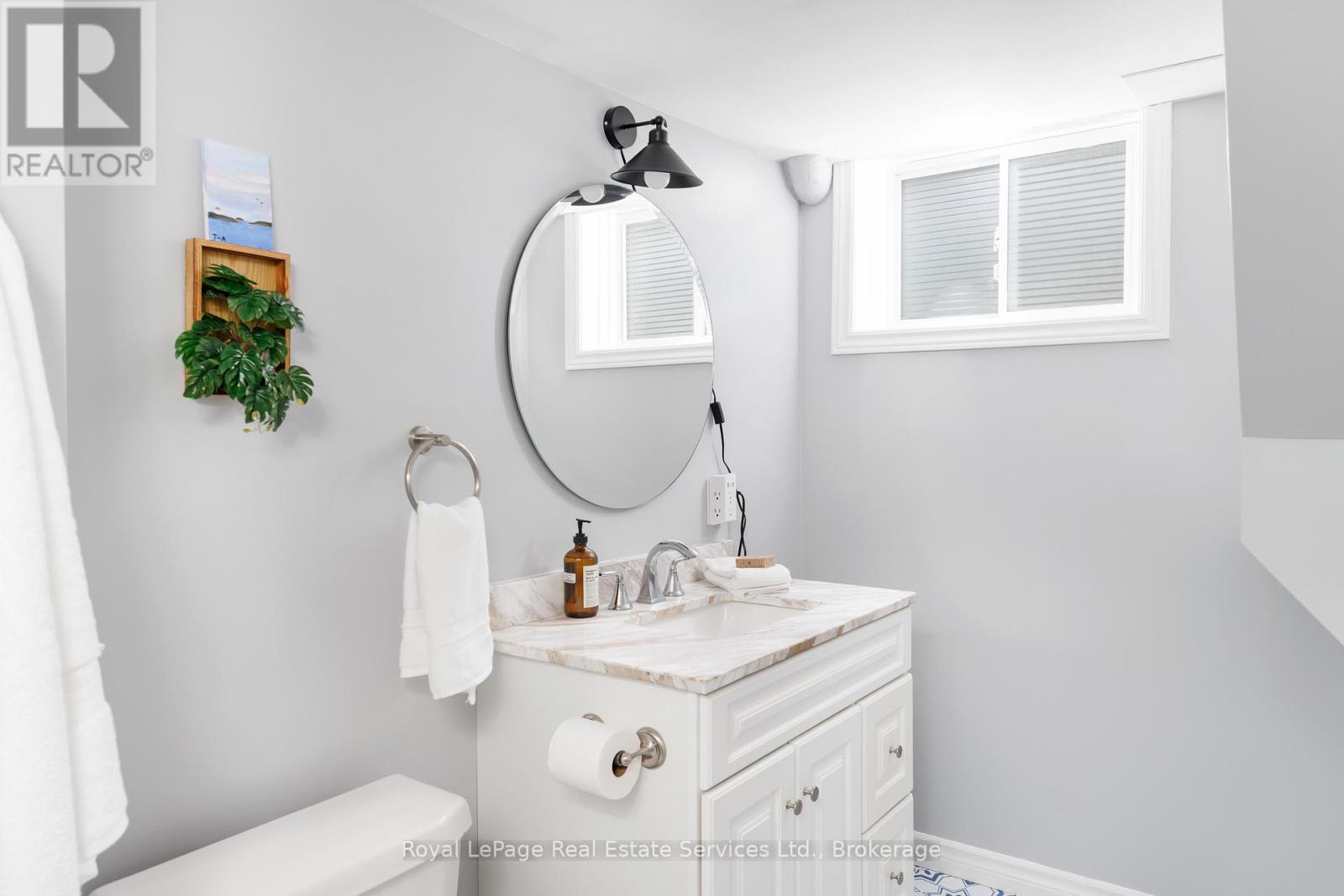 117 Chalmers Street, Oakville, Ontario L6L 5P2 - Photo 33 - W13168514
