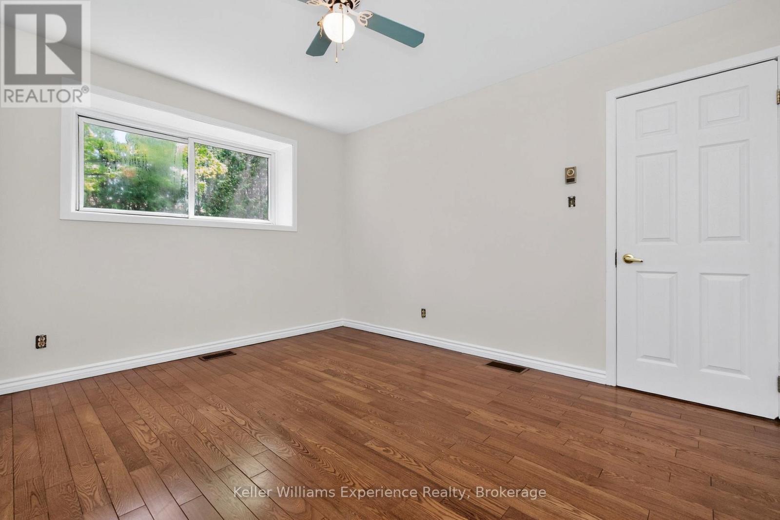 12 Richelieu Street, Penetanguishene, Ontario  L9M 1H9 - Photo 18 - S13168576