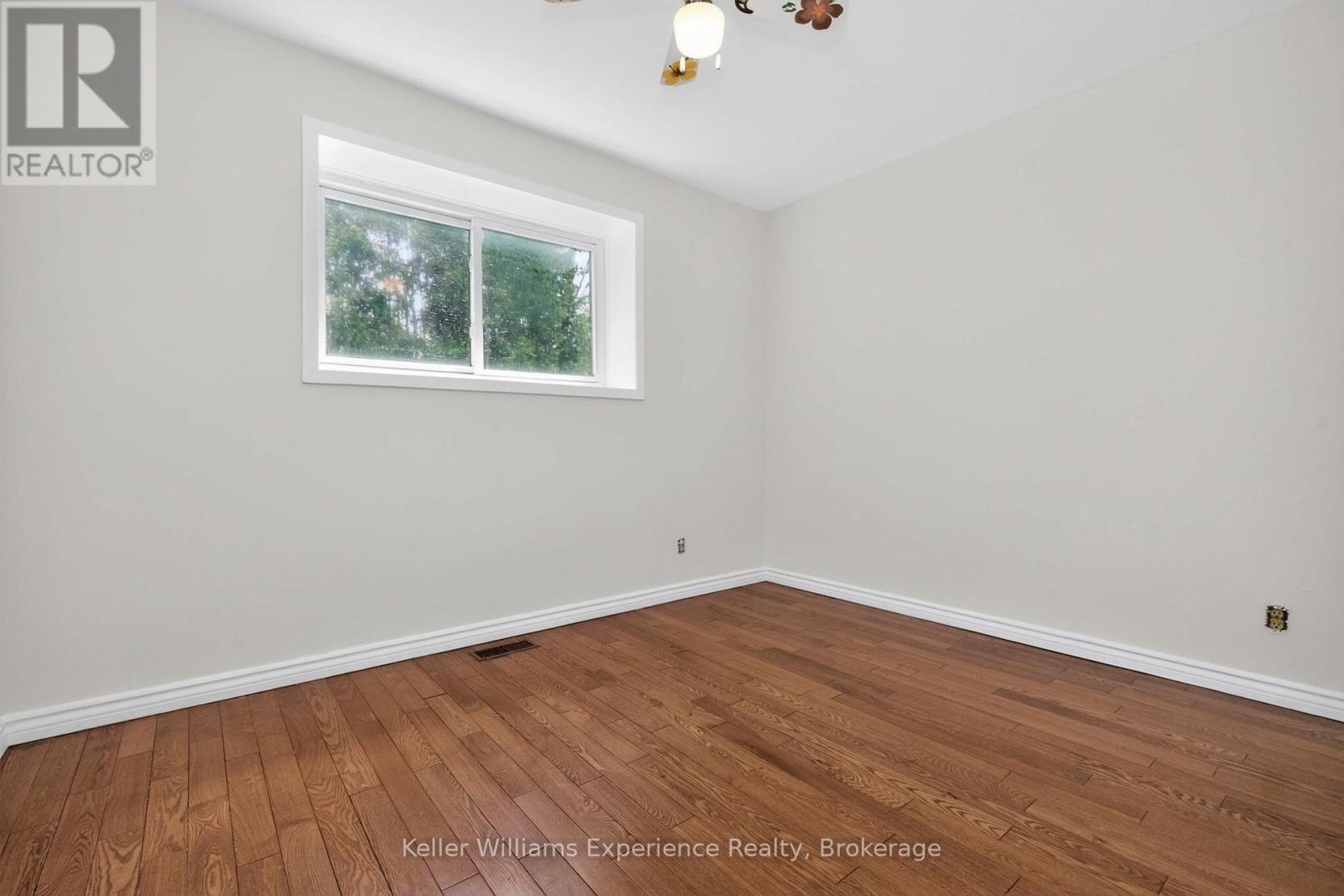 12 Richelieu Street, Penetanguishene, Ontario  L9M 1H9 - Photo 20 - S13168576