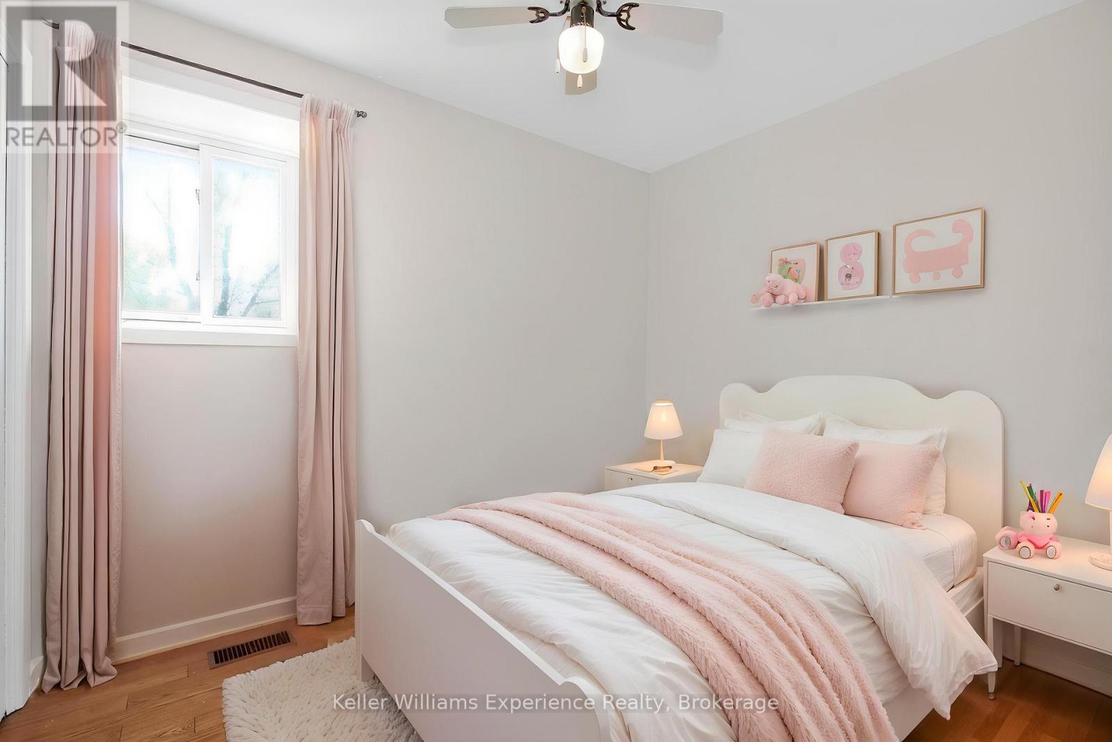 12 Richelieu Street, Penetanguishene, Ontario  L9M 1H9 - Photo 21 - S13168576