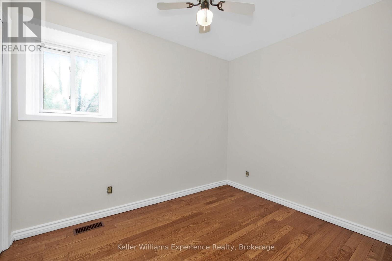 12 Richelieu Street, Penetanguishene, Ontario  L9M 1H9 - Photo 22 - S13168576