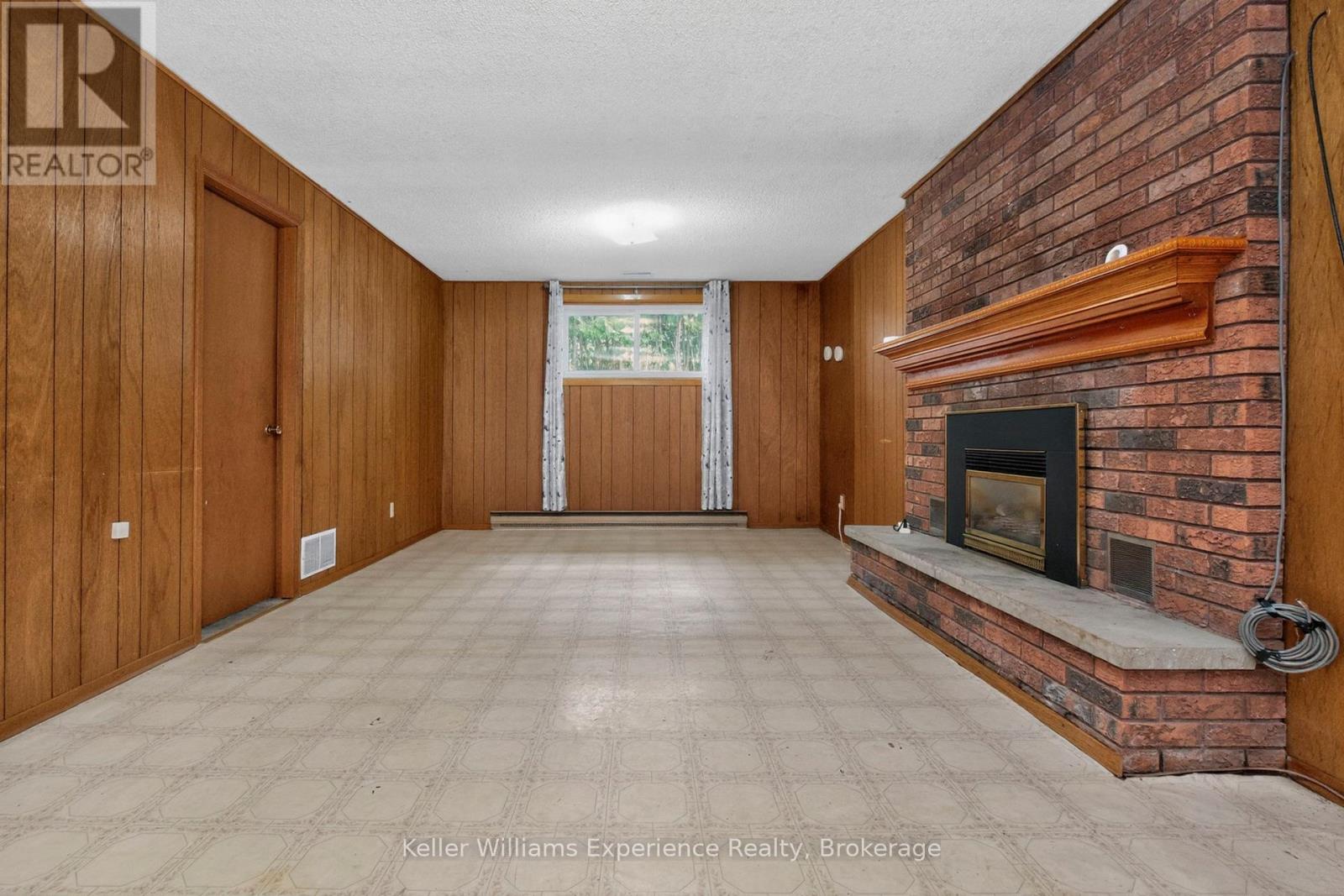 12 Richelieu Street, Penetanguishene, Ontario  L9M 1H9 - Photo 34 - S13168576