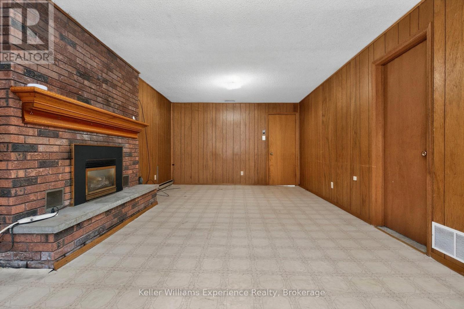 12 Richelieu Street, Penetanguishene, Ontario  L9M 1H9 - Photo 35 - S13168576