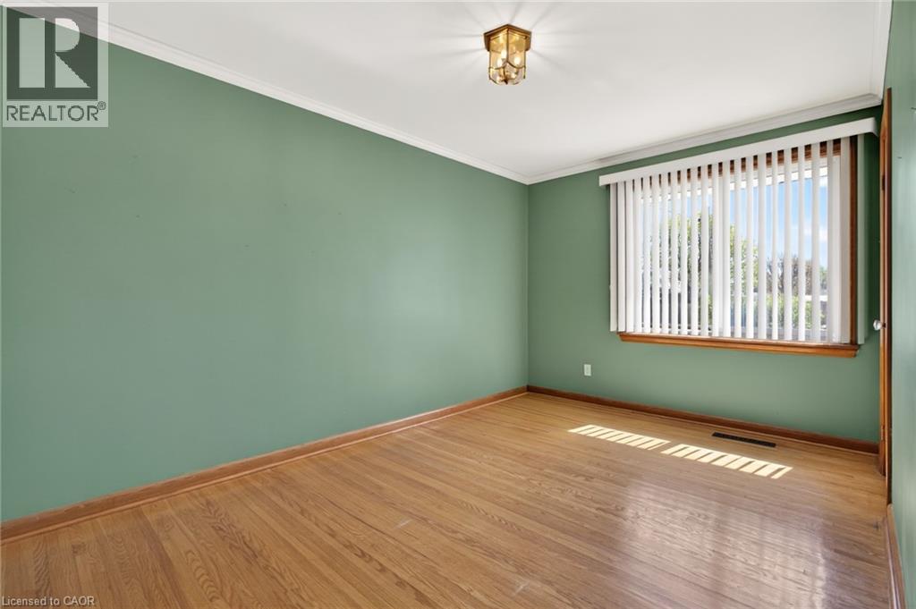 525 East 16th Street, Hamilton, Ontario  L9A 4L2 - Photo 17 - 40828715